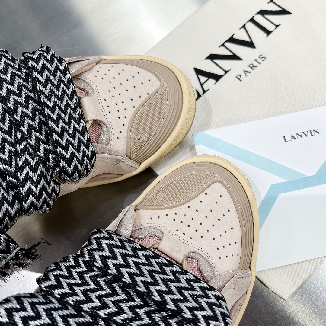 Lanvon Leather Curb 5