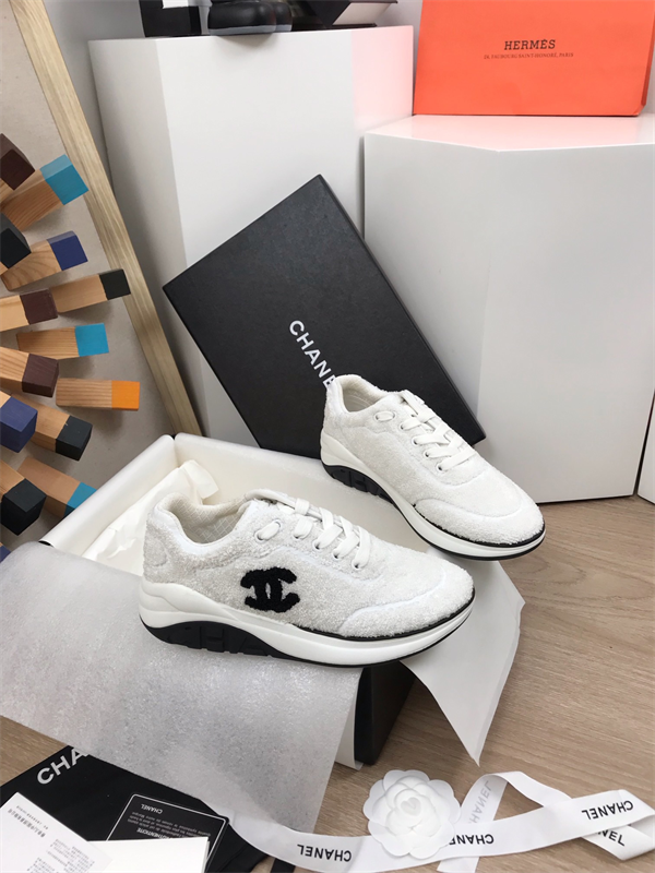 Chanal Sneakers