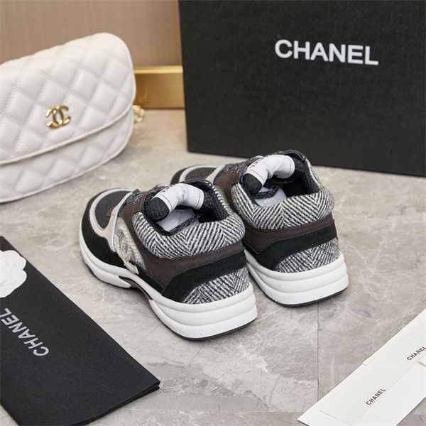 Chanal Sneakers