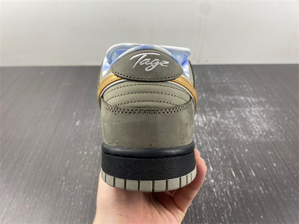 Concepts x Nike SB Dunk Low Grey Lobster BV1310-105