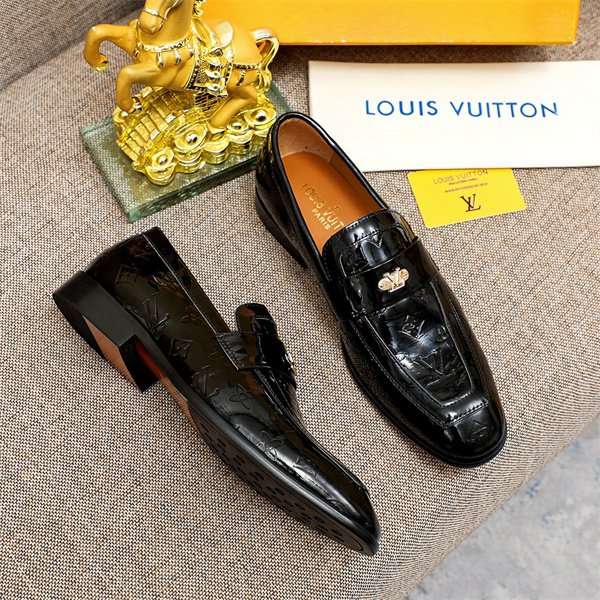Lv Loafer 030
