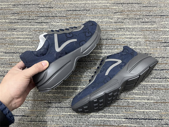 G*u*i rhyton sneaker 42