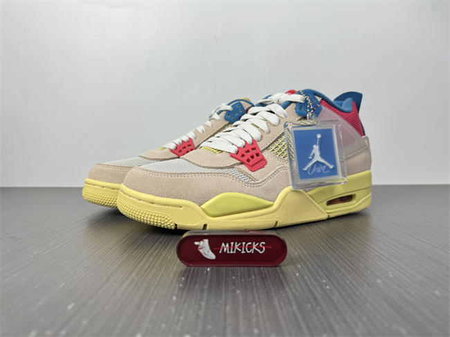 Jordan 4 Retro Union Guava Ice DC9533-800