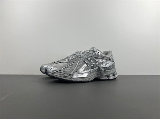 New Balance Concrete Silver Metallic M1906AG