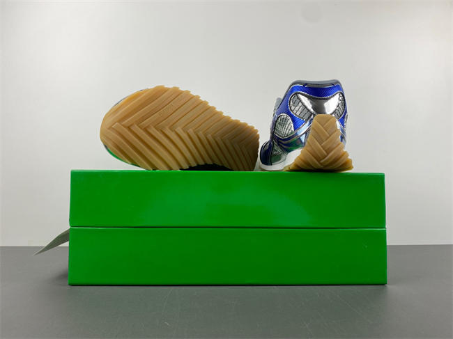 Bottega Veneta Orbit Surf 741357 V2X40 1375