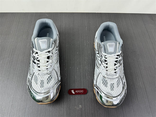 Bottega Veneta Orbit Surf 741357 V2X40 1425