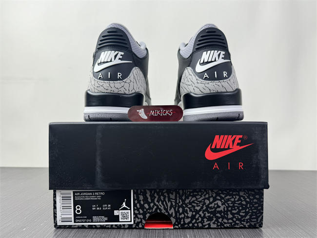 Air Jordan 3 OG “Black Cement”  DN3707-010