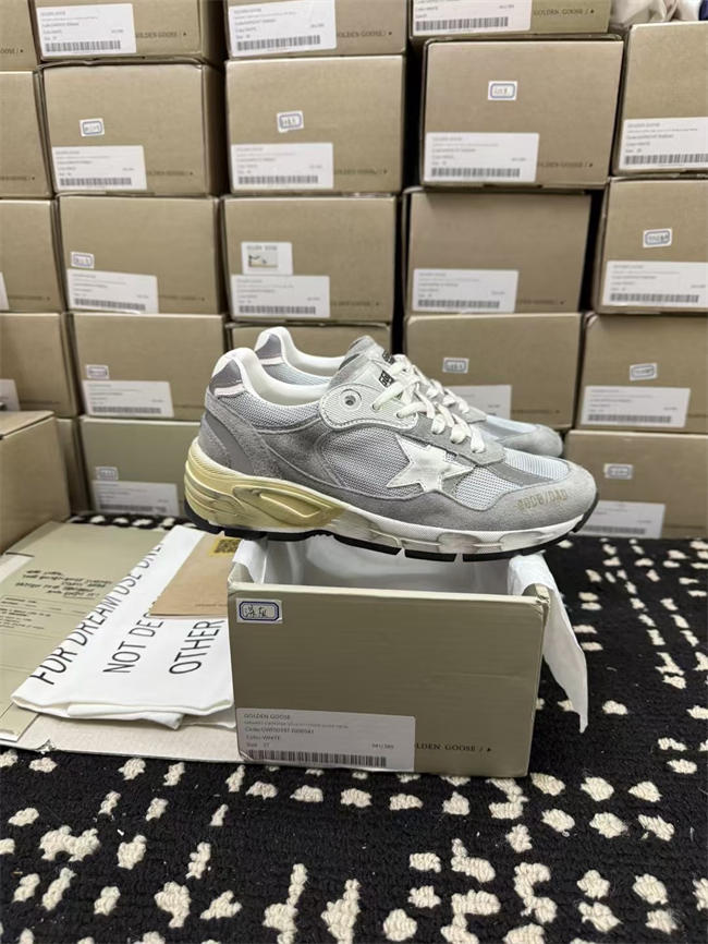 Golden Goose Sneaker