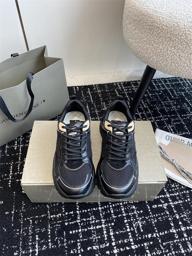 Golden Goose Sneaker