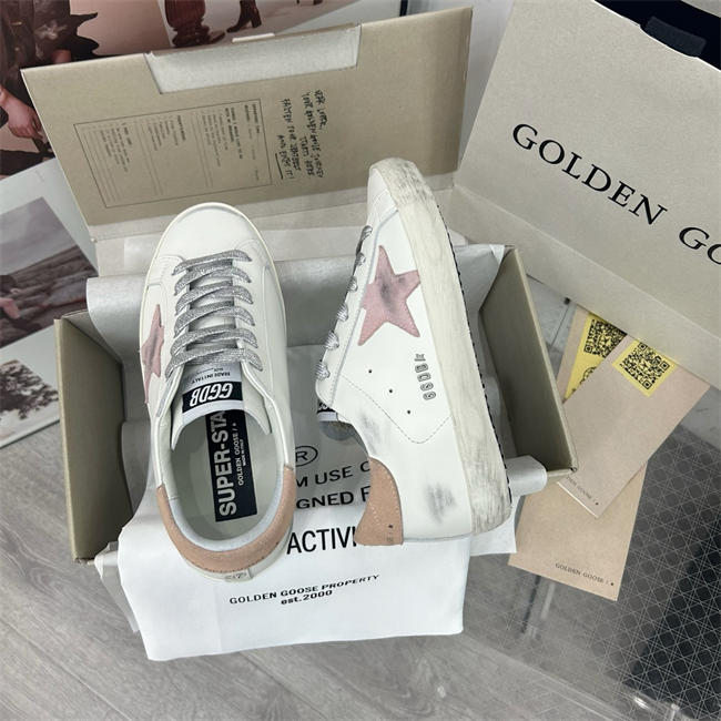 Golden Goose Sneaker
