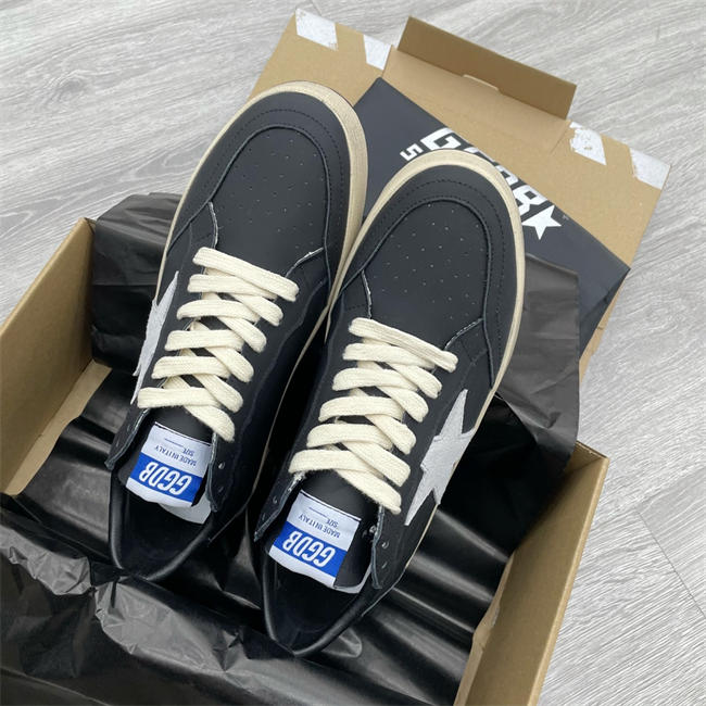 Golden Goose Sneaker