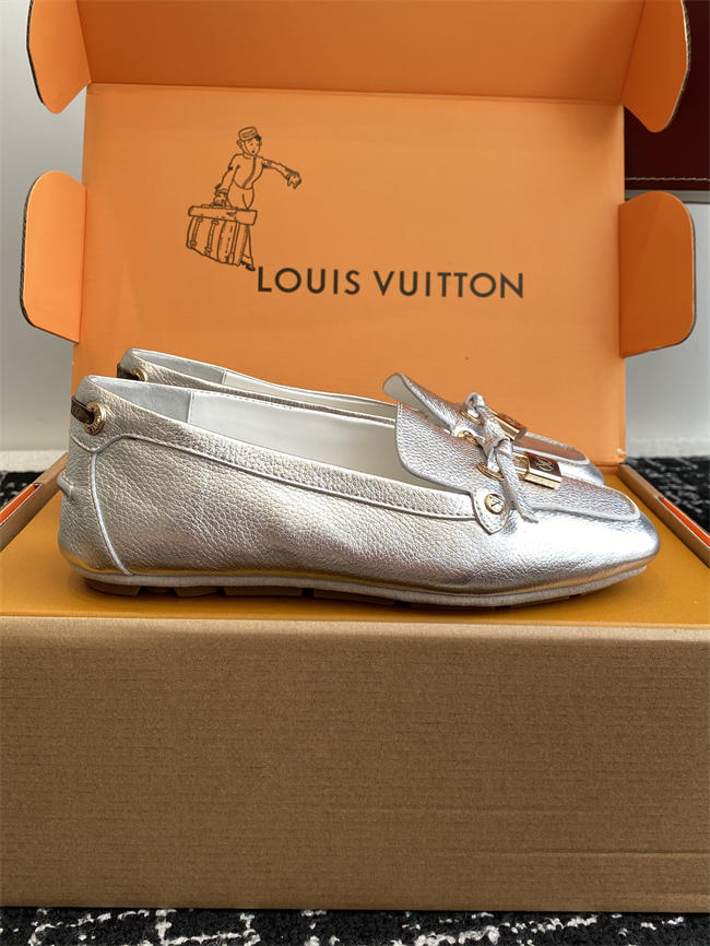 Lv Loafer 065