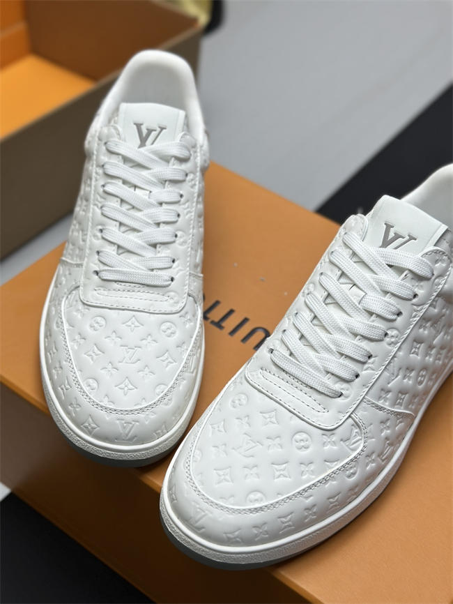 Lv Sneaker