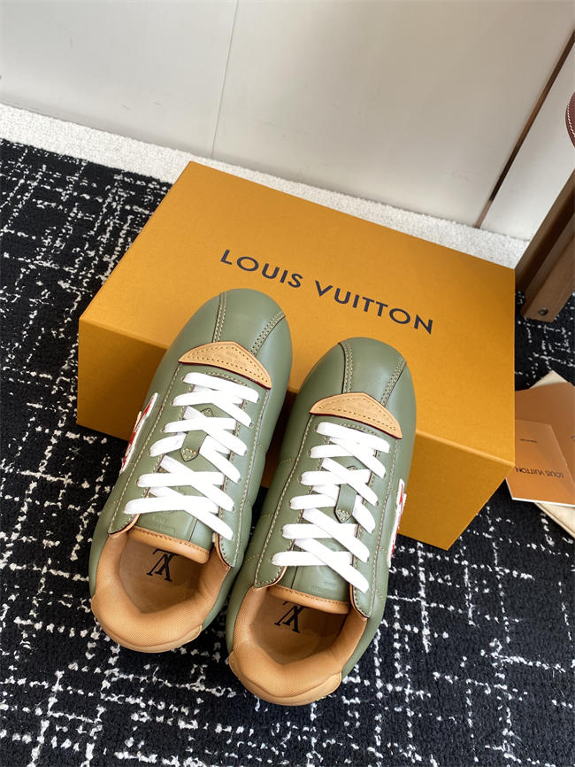 Lv Sneaker