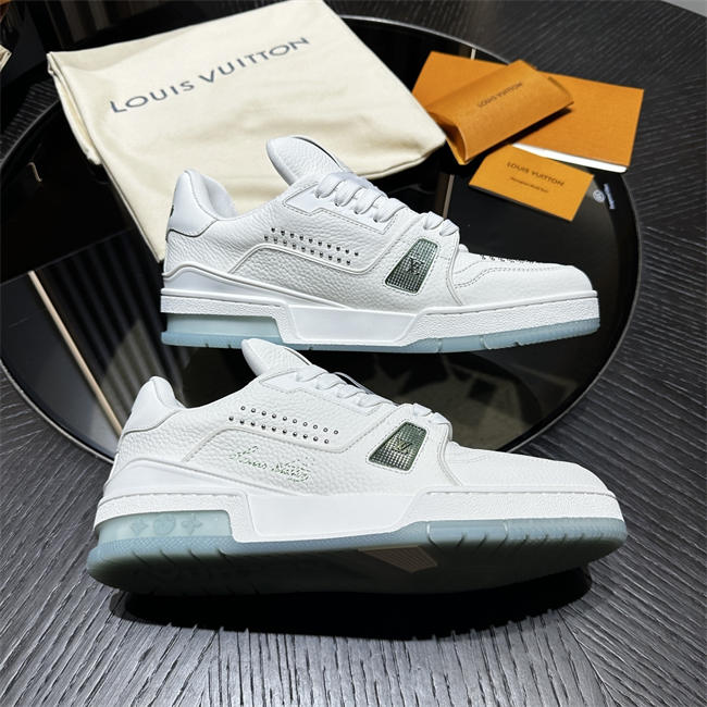 Lv Sneaker