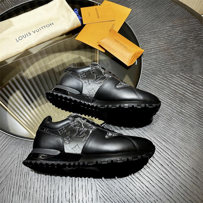 Lv Sneaker